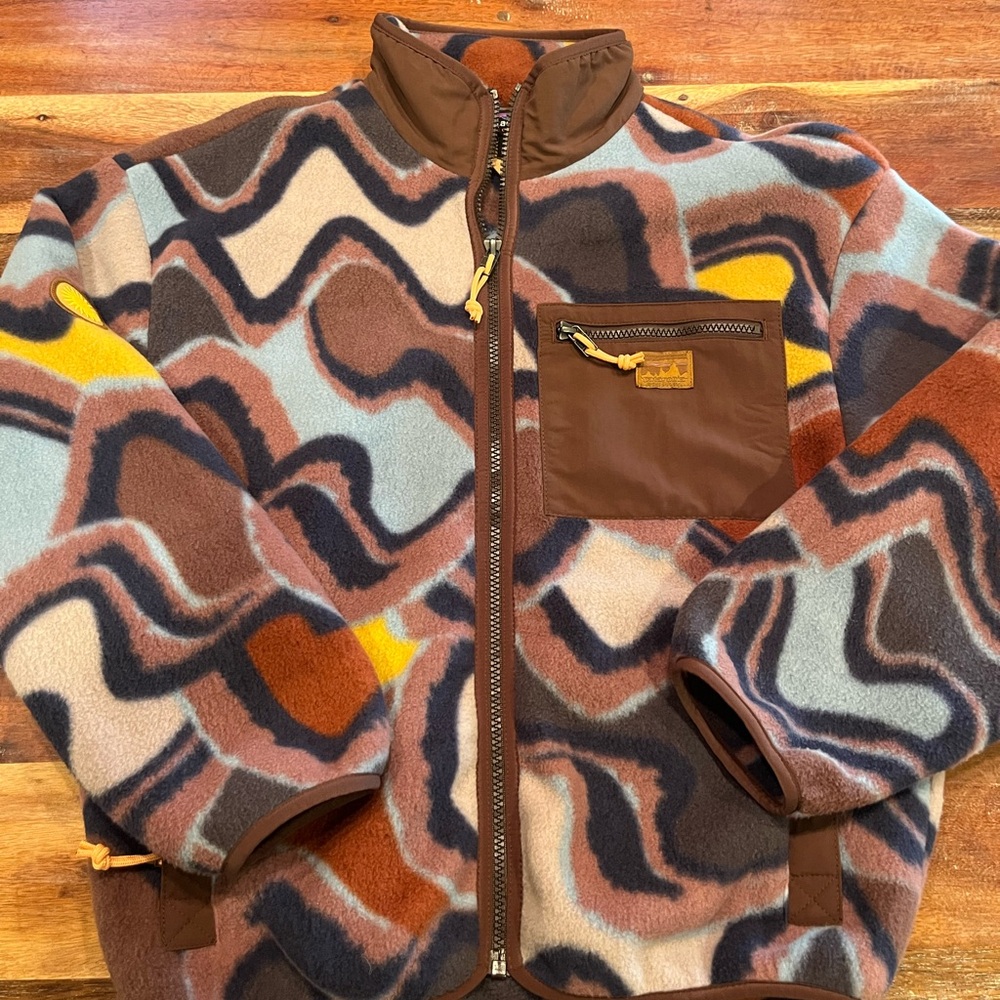Patagonia Synchilla Multicolor Fleece Jacket Womens Small - perfect - Never Worn